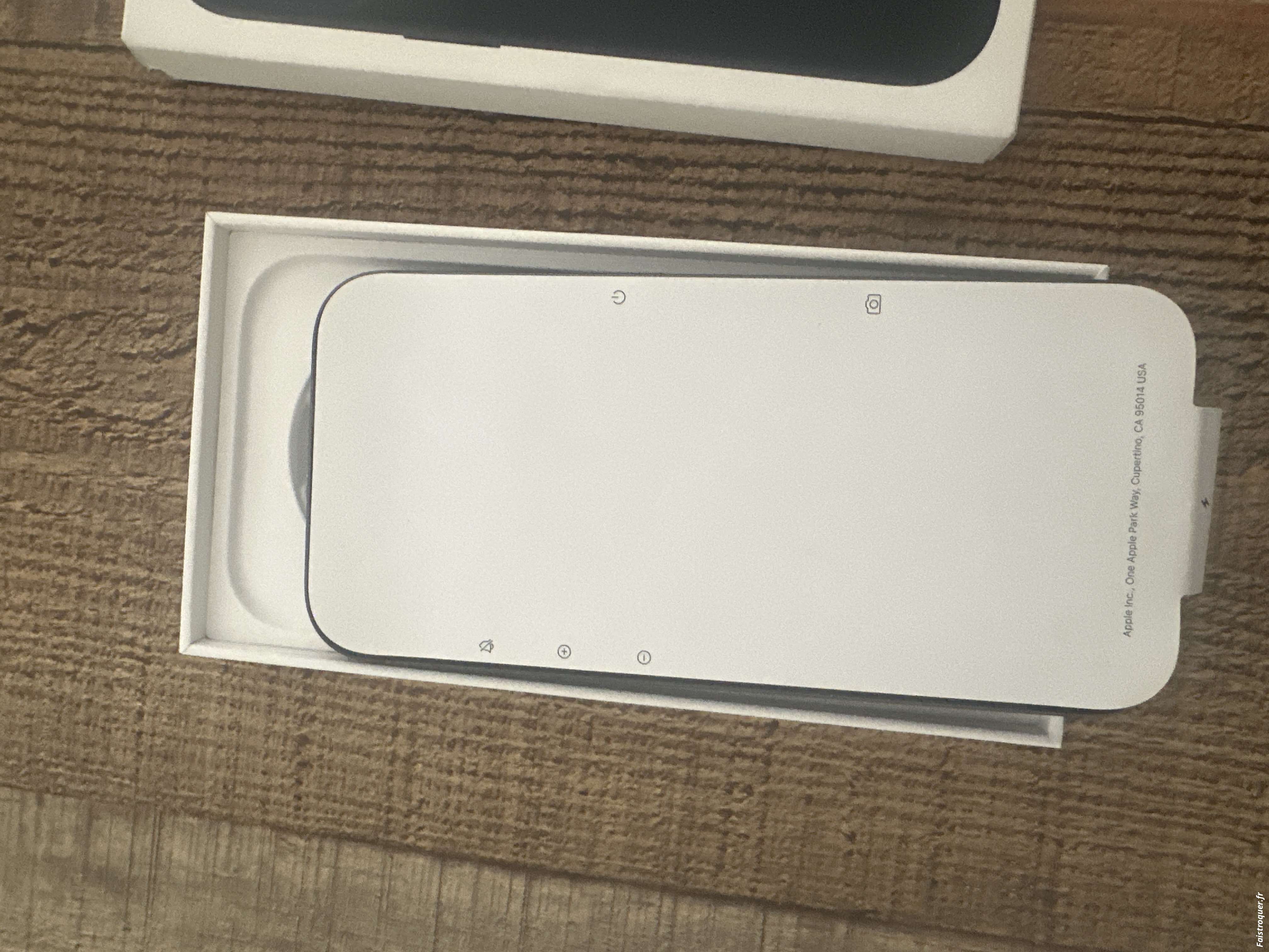 iPhone 17 512go neuf juste ouvert