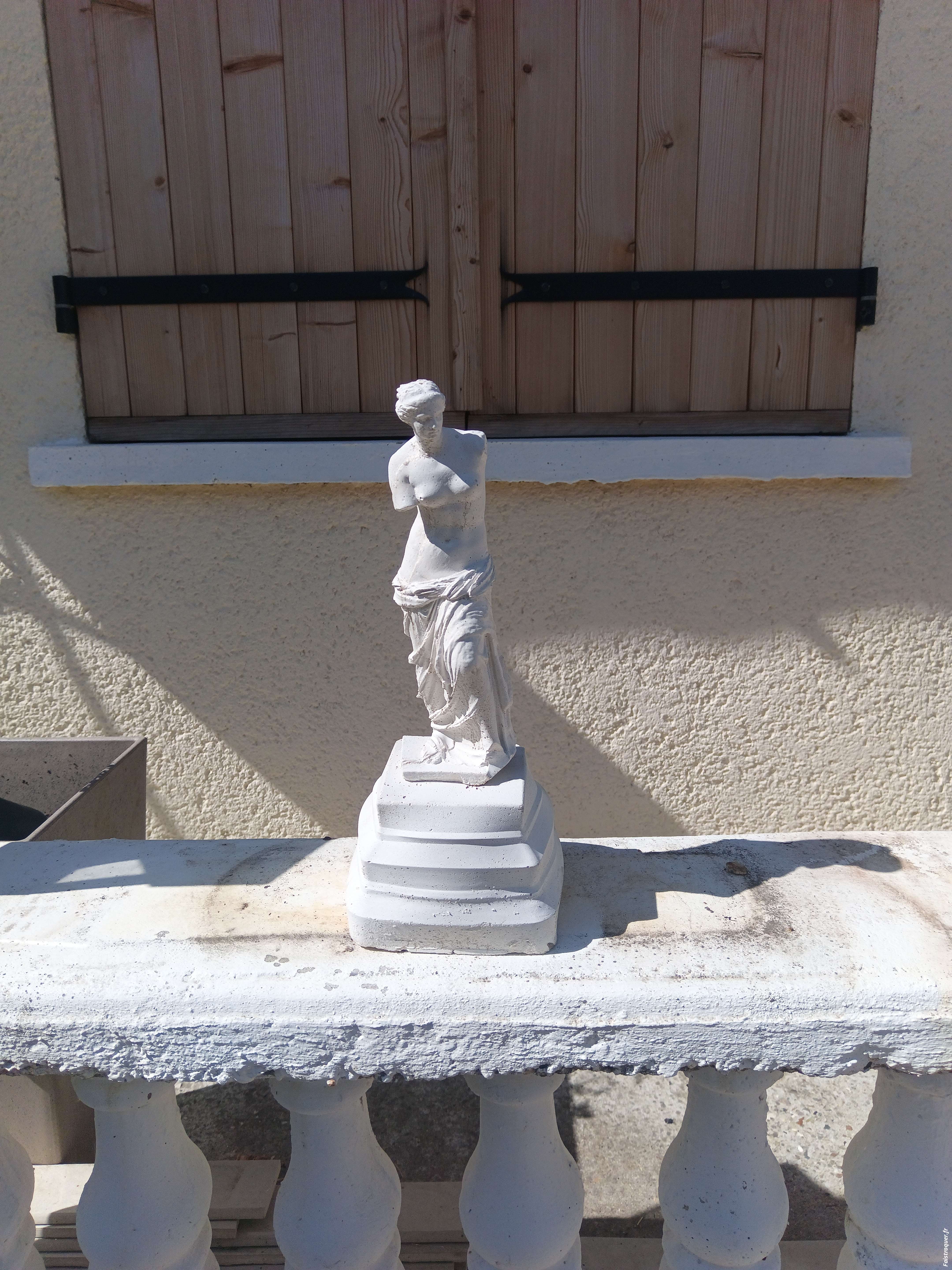 Décoration cours extérieur et intérieur 